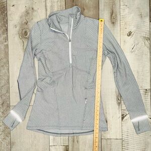 Lululemon Gray Quarter-Zip Pullover sz 6
